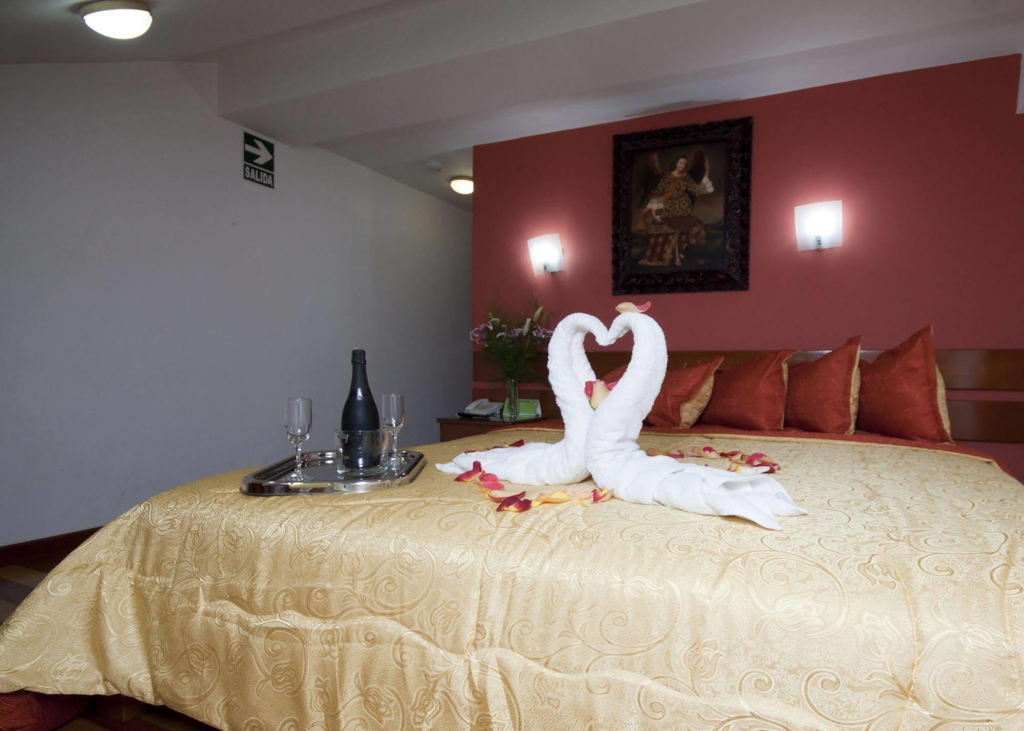 Kenamari Hotel クスコ エクステリア 写真